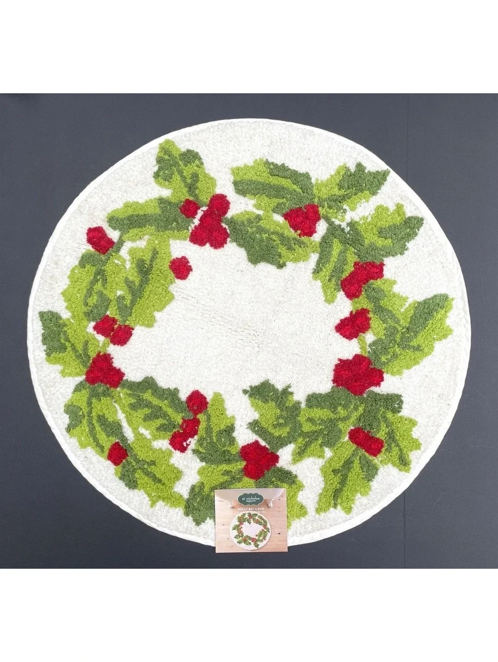 St. Nicholas Square Holly Bath Rug 24-Inch Round Tufted Cotton Holiday Decor